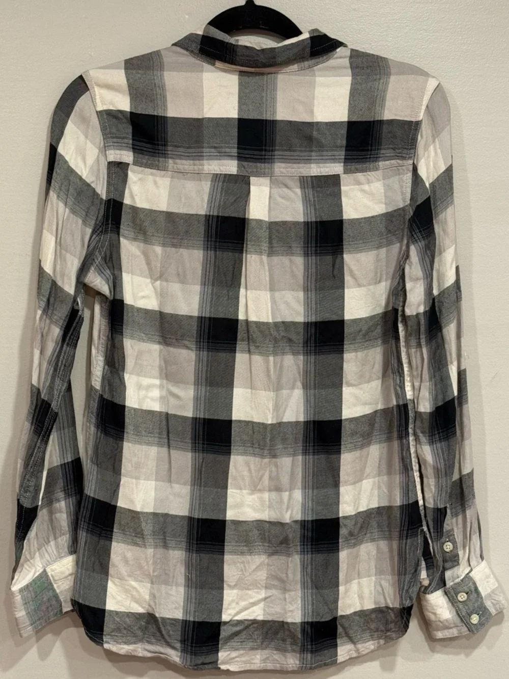 Mossimo Supply Co. Black & White Button Down Plaid Flannel Women's Medium - Picture 4 of 5